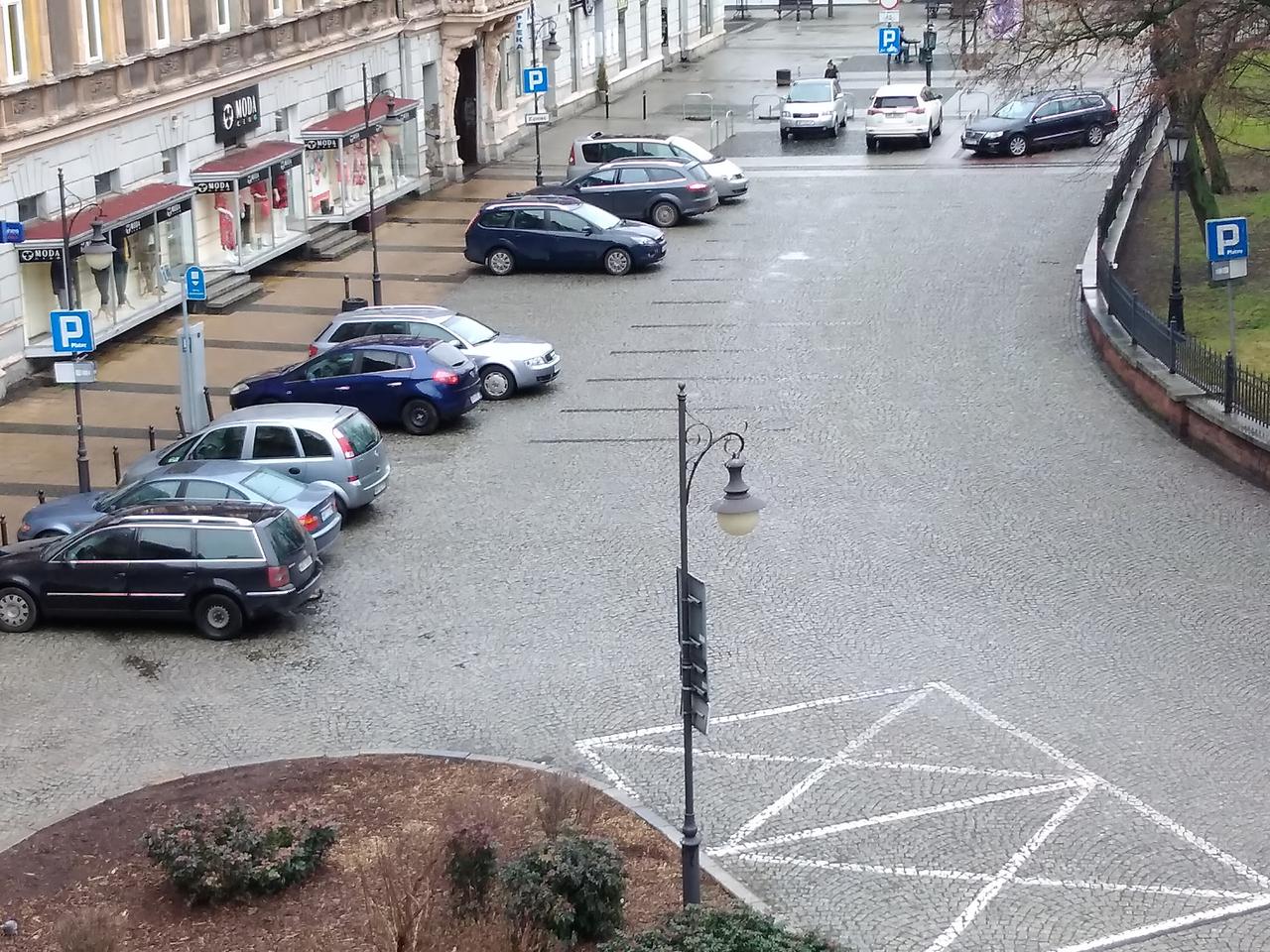 Wraca płatne parkowanie w centrum Radomia. Wiemy, od kiedy będą pobierane opłaty!