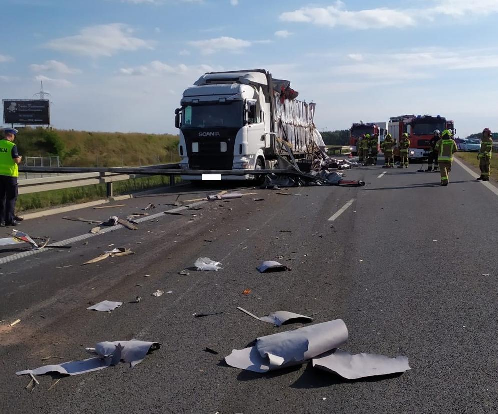 Zderzenie dwóch tirów na S5 koło Leszna