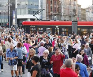 Potańcówka w centrum Katowic. Wyspiański znów porwał tłumy do szalonej zabawy