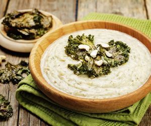 Szukasz pomysłu na elegancką zupę? Pieczony seler i olej truflowy to duet idealny