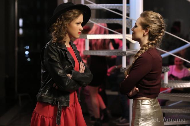 Barwy szczęścia odcinek 1589 Angela (Helena Englert) Oliwka (Wiktoria Gąsiewska)