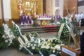 Ostatnia droga Krystiana Rempały. ZDJĘCIA z pogrzebu 18-letniego żużlowca