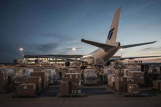 Transport z Chin Central Airlines. Czy to już zalew Temu na polskim rynku?