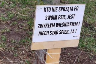 Tabliczka z napisem przy ul. Włókienniczej w Białymstoku