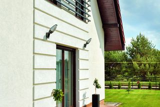 Sztukateria elewacyjna – panele z boniowaniem