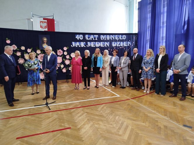 Uroczystość jubileuszowa w siedleckiej "Dziesiątce" była okazją do wspomnień