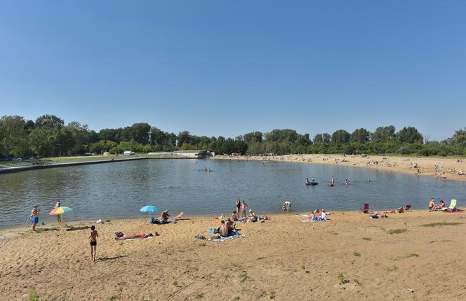 Plaża nad Zalewem Bardowskiego