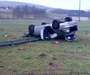 Tragiczny wypadek w Hucie Nowej koło Kielc. Nie żyją dwie osoby