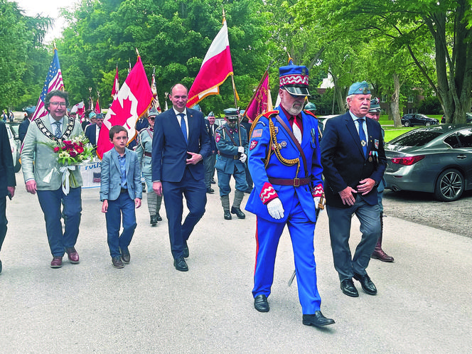 Cześć ochotnikom Błękitnej Armii