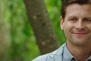 M jak miłość odc. 1780. Natalka (Dominika Suchecka), Adam Karski (Patryk Szwichtenberg)