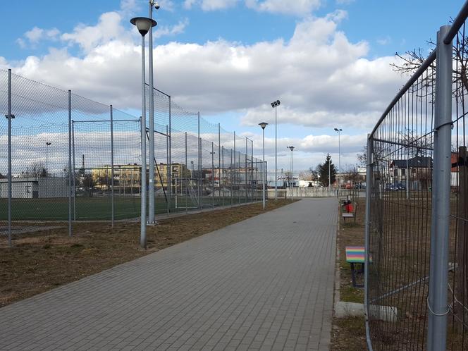 W Lesznie będzie można pograć w siatkówkę plażową. Boiska budowane są na Zatorzu