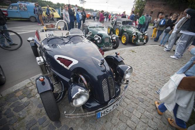 Światowy Zlot Miłośników Citroena 2CV w Toruniu