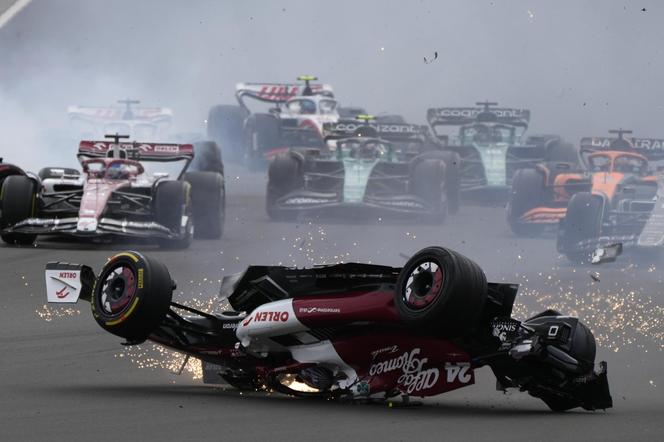 Koszmarny wypadek podczas wyścigu Formuły 1. Kierowcy nic się nie stało, tłumaczy dlaczego