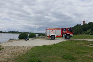 Znaleziono zwłoki nad Wisłą w Grudziądzu. Trwa akcja policji i straży pożarnej