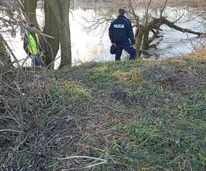 Straż poszukuje w rzece Wieprz osoby dorosłej i dziecka. W akcję zaangażowano duże siły