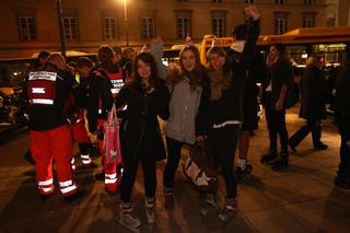 Nightskating. Warszawiacy przejechali stolicę na rolkach [Zdjęcia]