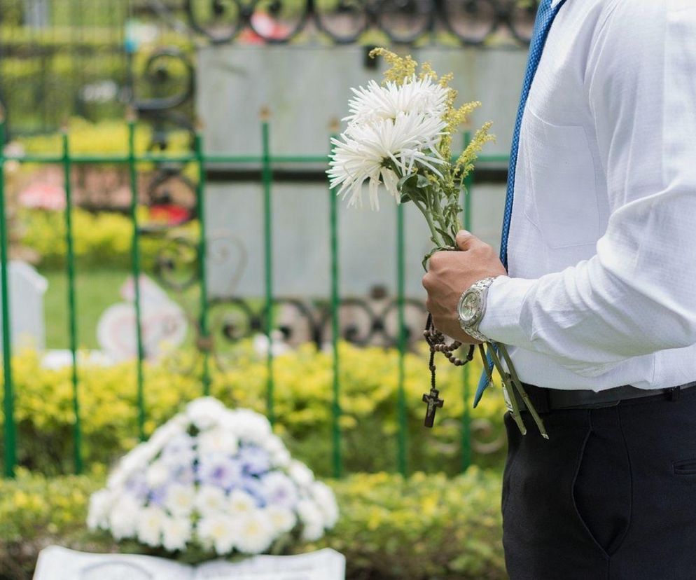 Coraz więcej Polaków wybiera ekologiczny pochówek! Sprawdź, co to jest i gdzie możesz go zorganizować