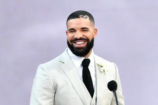 Drake pokazał się bez koszulki! Strzelił sobie selfie na treningu bokserskim