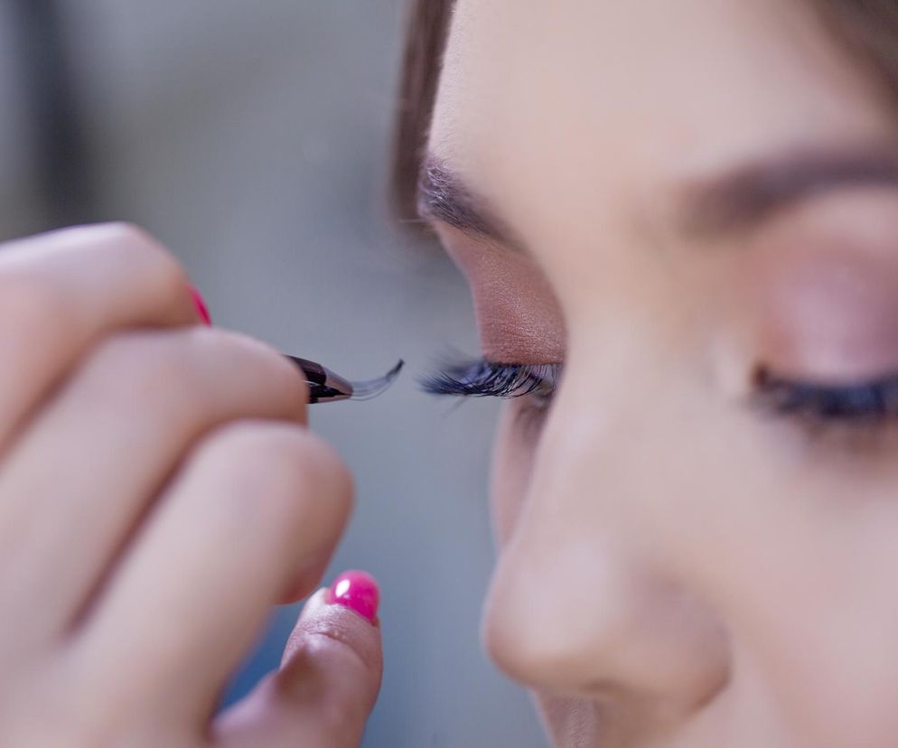 Codziennie sięgasz po ten kosmetyk? Eksperci ostrzegają przed ryzykiem ślepoty