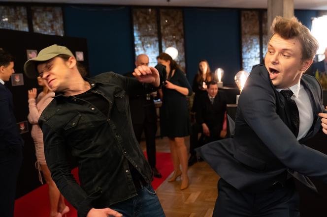 Barwy szczęścia odc. 2661.Hubert (Marek Molak), Modrzycki (Piotr Ligenza)