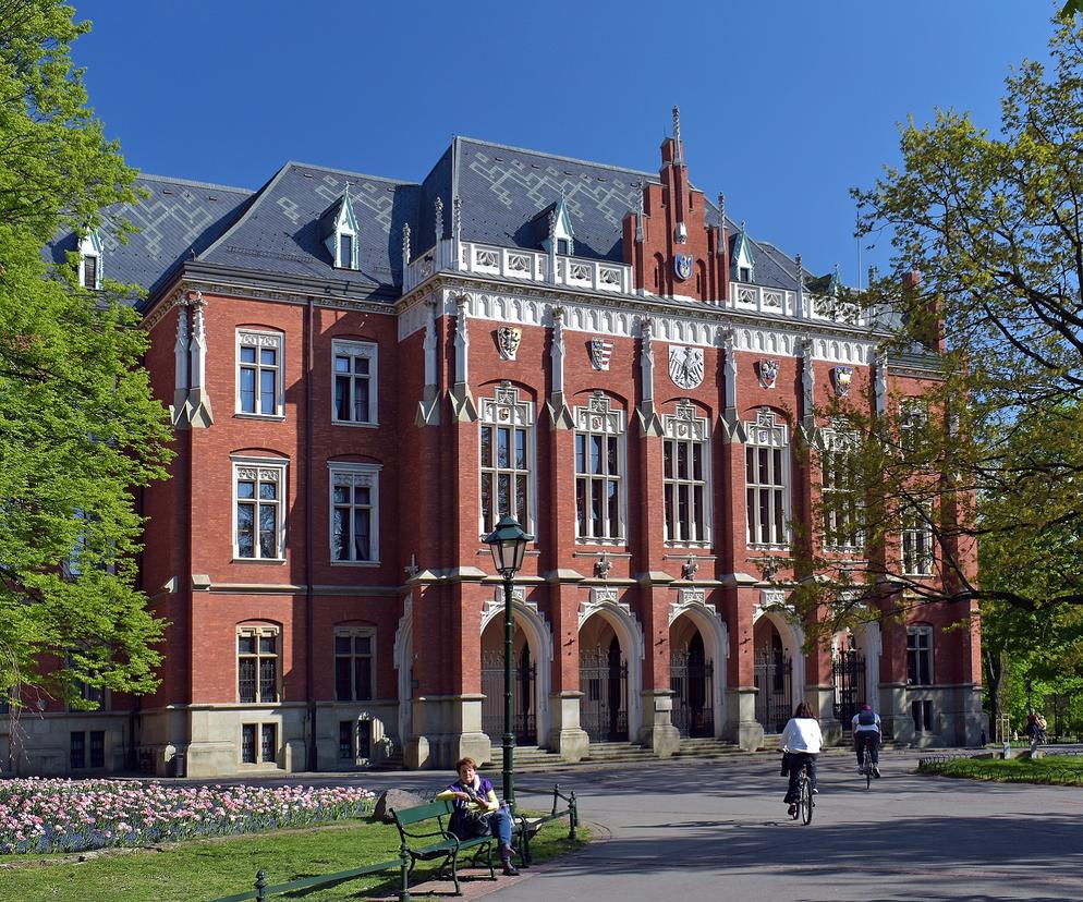 Uniwersytet Jagielloński oblegany przez maturzystów. Wielu chętnych na studia