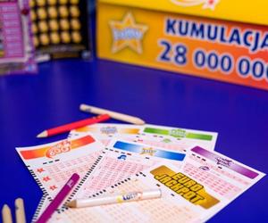 Dwie szóstki w Lotto w woj. mazowieckim. Tam nowi milionerzy nabyli kupony