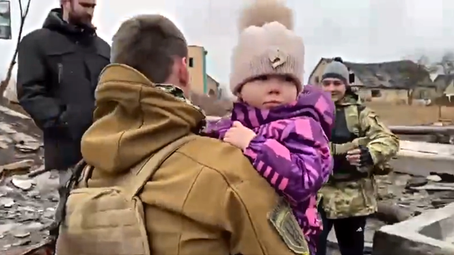 Ukraina: Ponad 400 osób, głównie kobiet i dzieci ewakuowano z miasta Irpień [WIDEO]