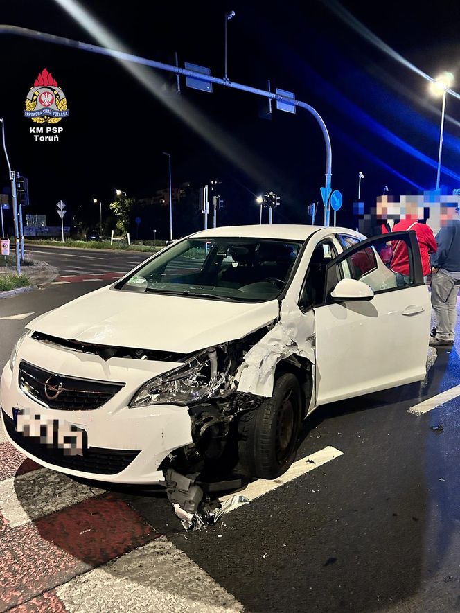 Wypadek na Trasie Prezydenta Władysława Raczkiewicza w Toruniu. Zdjęcia z miejsca zdarzenia