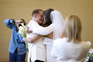 Ślub jak z bajki! Syn Marioli Bojarskiej-Ferenc i jego ukochana Marta powiedzieli sobie tak. Panna młoda nie ukrywała brzuszka