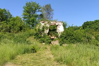 Tunel ziemny w wieży zamkowej w Szczebrzeszynie