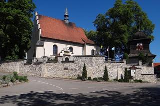 Tę miejscowość blisko Krakowa zamieszkiwano tysiące lat temu. Obecnie jest najbogatszą w gminą w Małopolsce