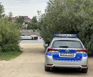 Zwłoki mężczyzny dryfowały w Wiśle. Makabryczne odkrycie na Pradze-Północ w Warszawie