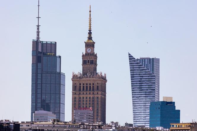 Dwa najwyższe budynki w Polsce: Varso Tower (310 m) i Pałac Kultury i Nauki (237 m)