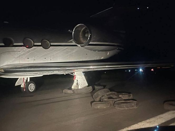 Pękła opona w smaolocie z prezydentem.