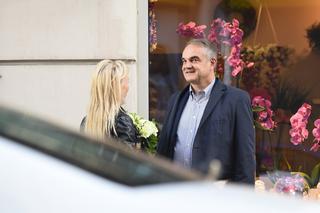 Pawlak wprowadza przyjaciółkę na salony