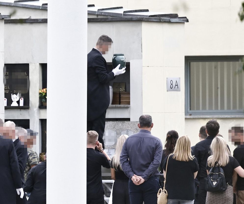 Na pogrzebie Macieja Mindaka była tylko garstka ludzi. To nie przypadek