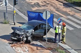 Śmiertelny wypadek z udziałem karetki! Kierowca nie miał szans