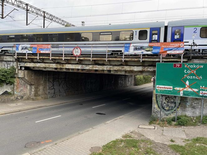 Remont wiaduktu w Katowicach nad ul. Graniczną. Droga jest zamknięta do odwołania