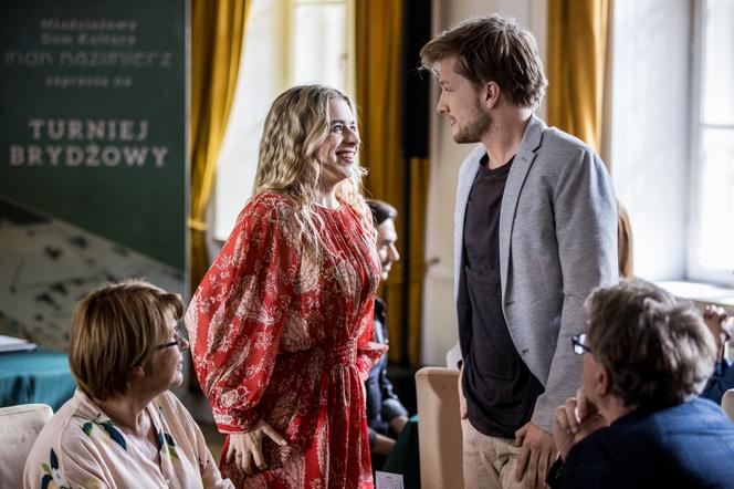 Papiery na szczęście, odcinek 164: Kamil (Jakub Józefowicz), Magda (Małgorzata Kozłowska)