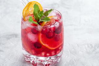 Przepis na drinka: Pommegranate and Grapefruit Smash
