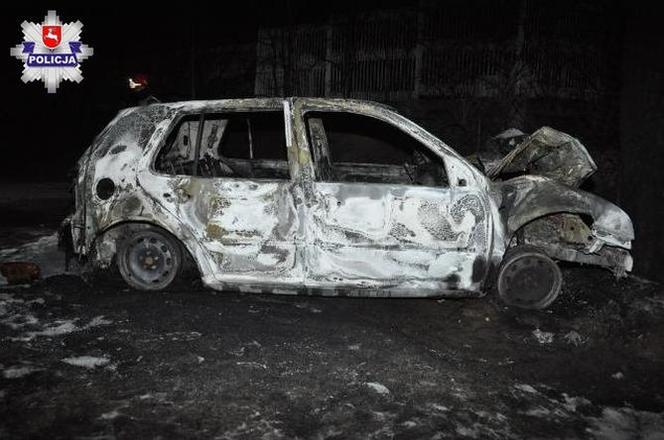 Piotrawin: Pożar po wypadku. W środku zwęglone zwłoki!