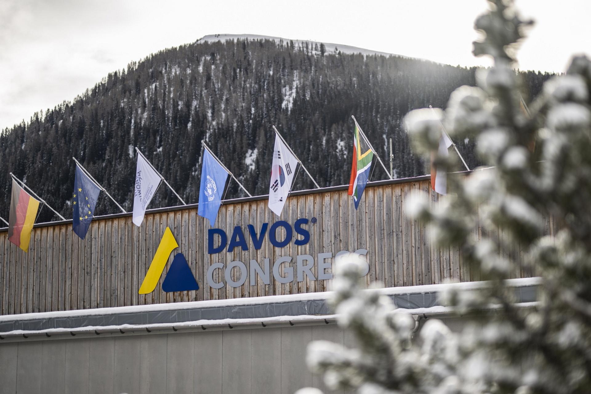Udział w forum w Davos kosztuje setki tysięcy złotych! Można za to