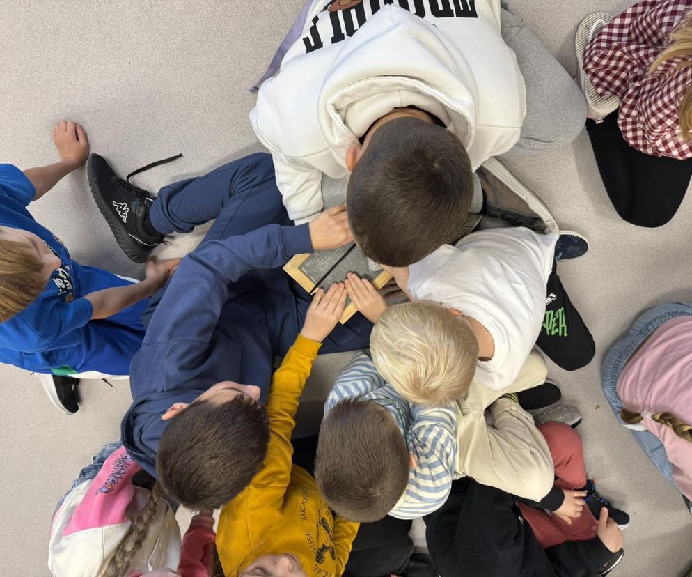 Historia w bagażniku! Muzeum Elementarza jest w drodze po Wielkopolsce