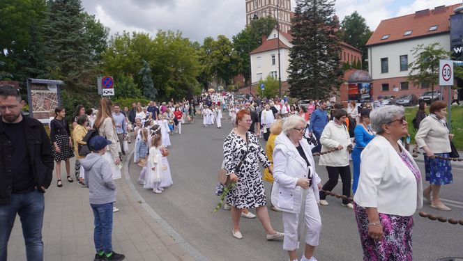 Boże Ciało 2025. Tysiące osób uczestniczyło w olsztyńskich procesjach