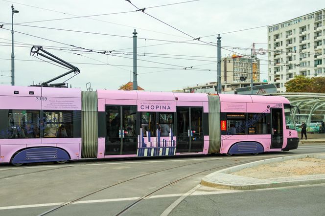 Chopinowski tramwaj i pociąg metra w Warszawie