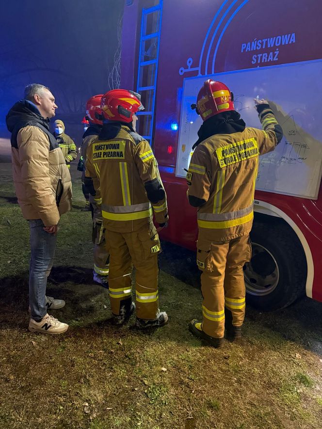 Warszawa. Pożar hali przy ul. Modlińskiej 16