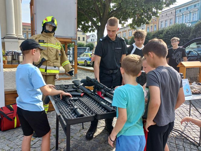 Trwają obchody Święta Policji w Lesznie. Świętują policjanci i policjantki