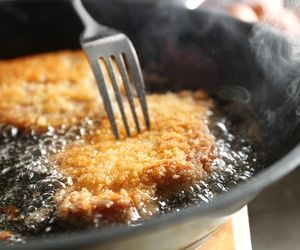 Olej rzepakowy poza podium! Ranking najzdrowszych tłuszczów do smażenia 