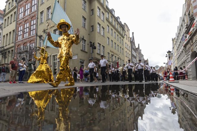 Bursztynowa Parada olśniła Gdańsk po dekadzie nieobecności!