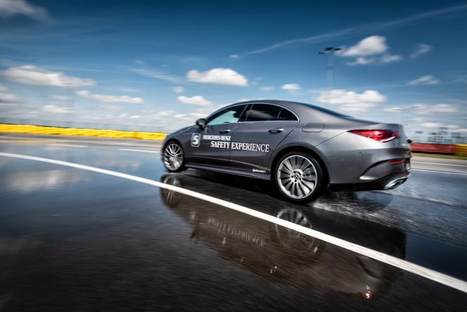 Mercedes-Benz Safety Experience 2019